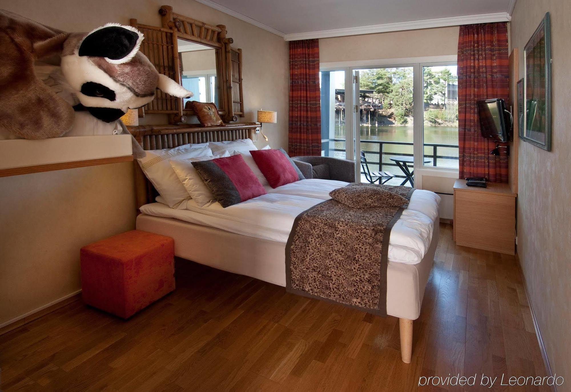 Dyreparken Safarihotell Kristiansand Bagian luar foto